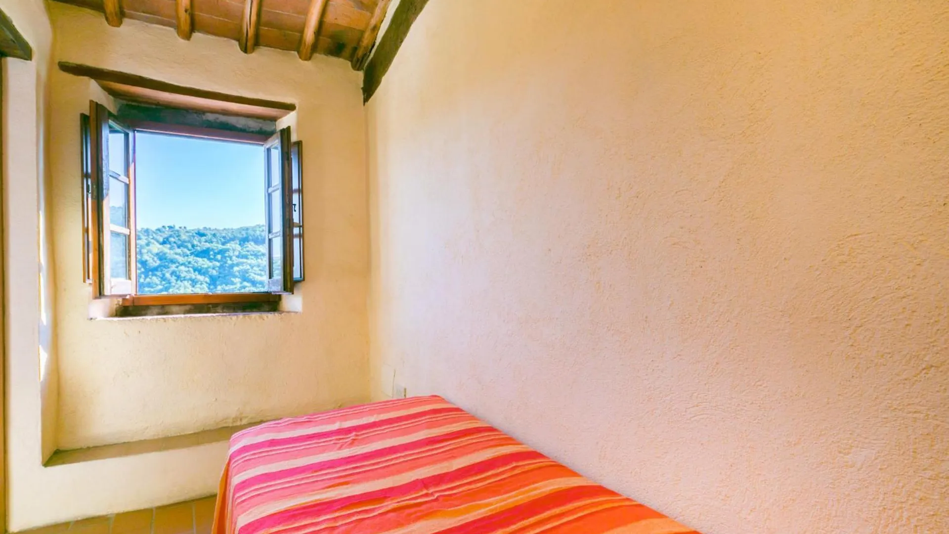 Apartment Laura By Interhome Lucolena in Chianti