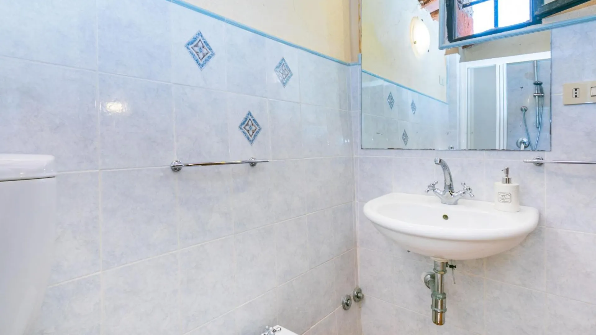 Apartment Laura By Interhome Lucolena in Chianti
