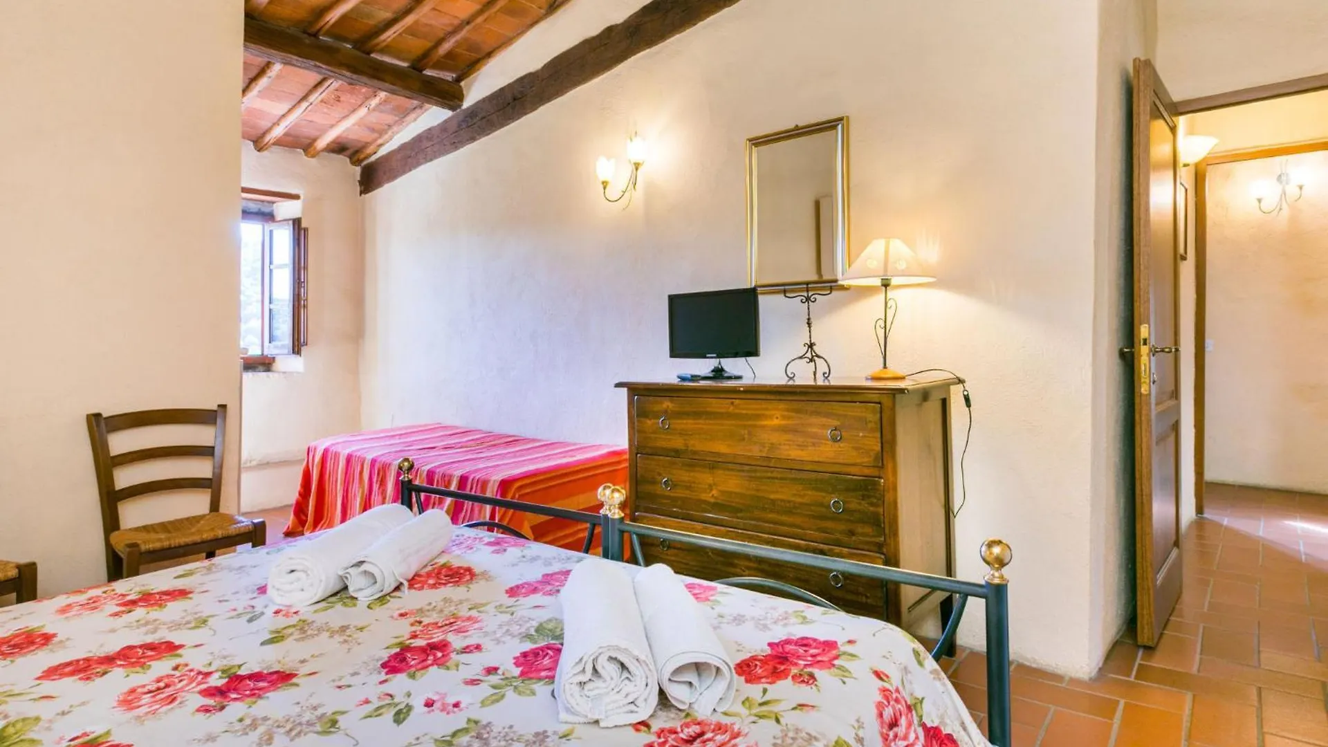 Apartment Laura By Interhome Lucolena in Chianti 0*,
