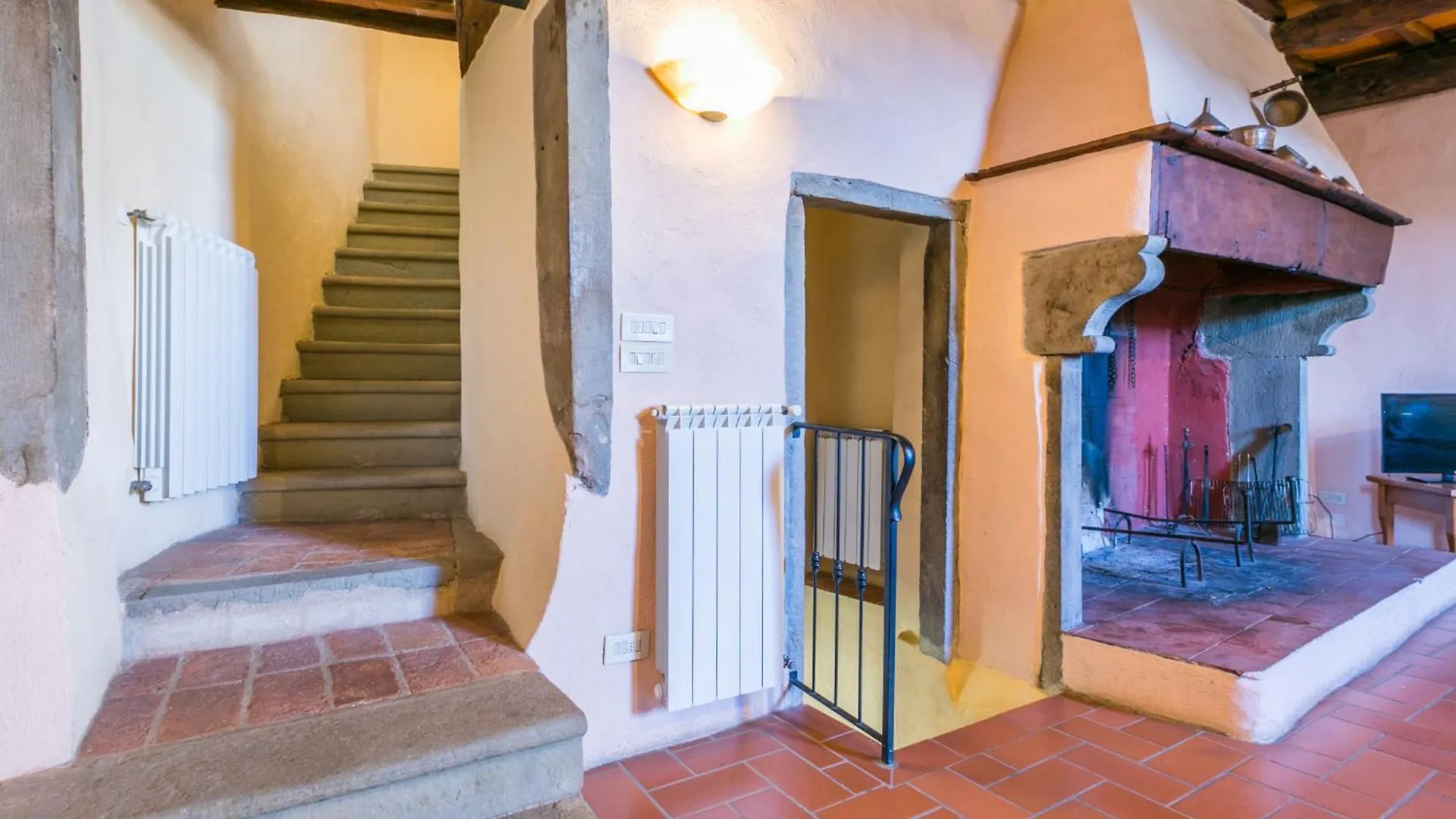 Apartment Laura By Interhome Lucolena in Chianti