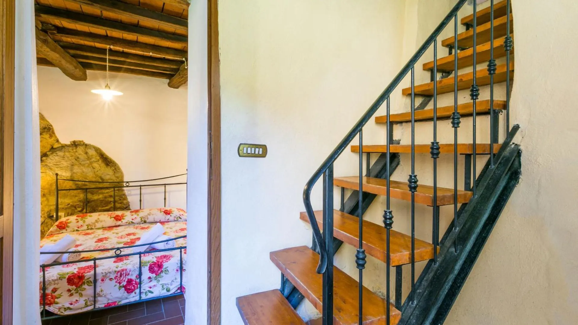 Apartment Laura By Interhome Lucolena in Chianti